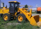 Фронтальный погрузчик LW300F